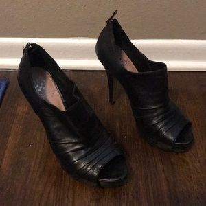 Vince Camuto Black bootie heels